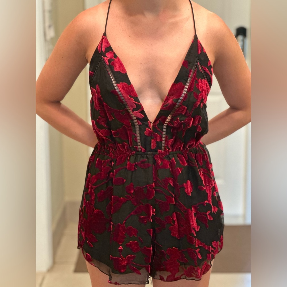 Tobi Romper Size Small